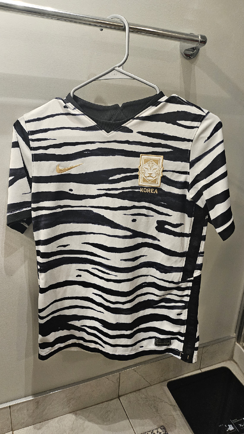 Nike Korea Soccer Jersey, youth  XL