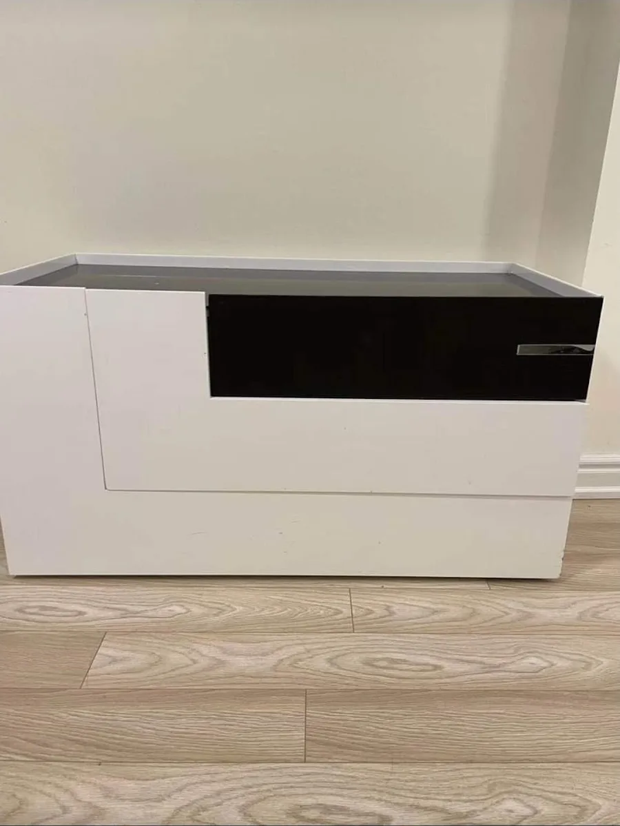 Queen Size Bed Frame with 2 Nightstands,  Dresser and Mattress image indicator(6)