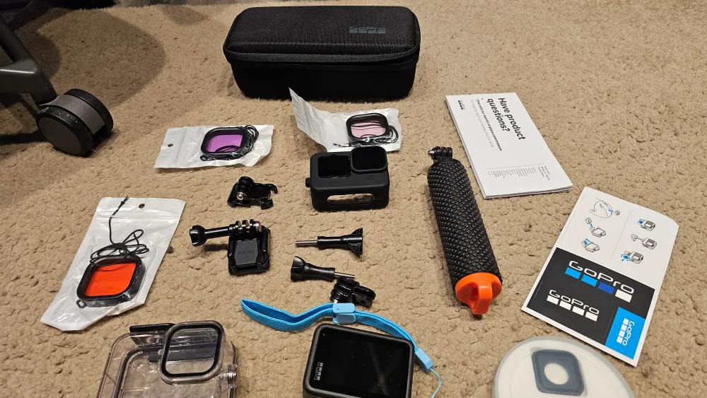 GoPro Hero10 Black + Full Accessory Kit – Like New Condition image indicator(4)