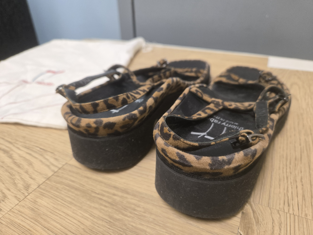 Thierry Rabotin Leopard Print Sandals - Size 38.5 - photo 5