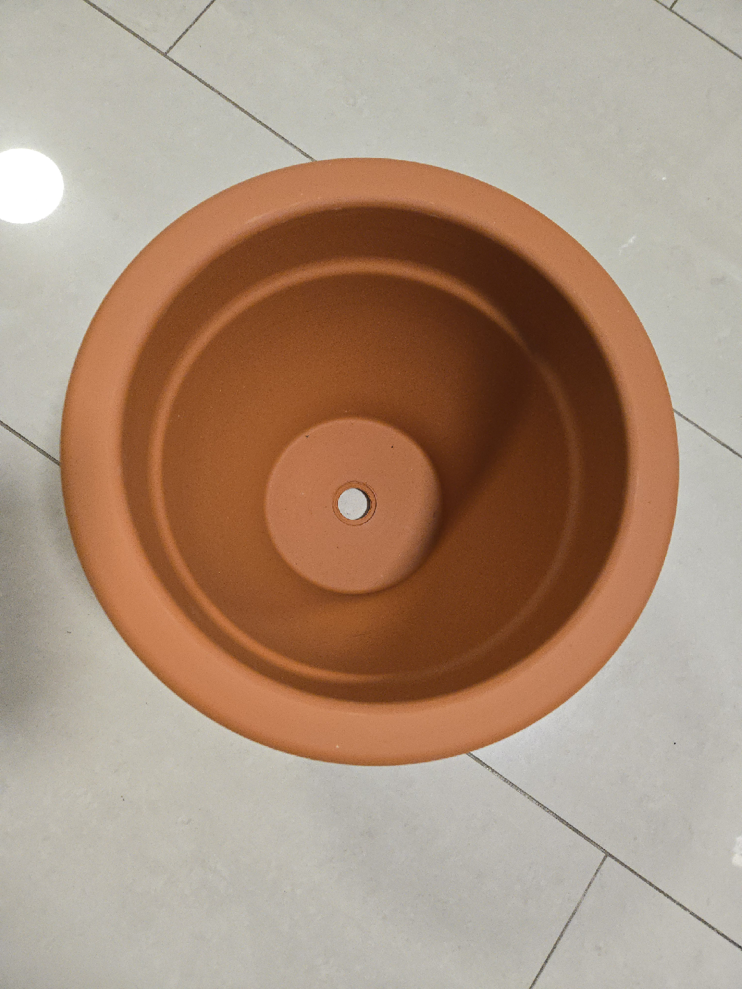 Two 10.5" Terracotta Clay pots - photo 2