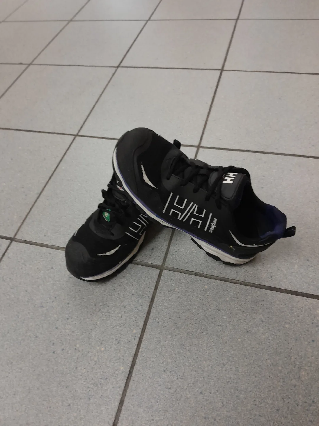 Helly Hansen Black Work Men's Size 9 thumbnail
