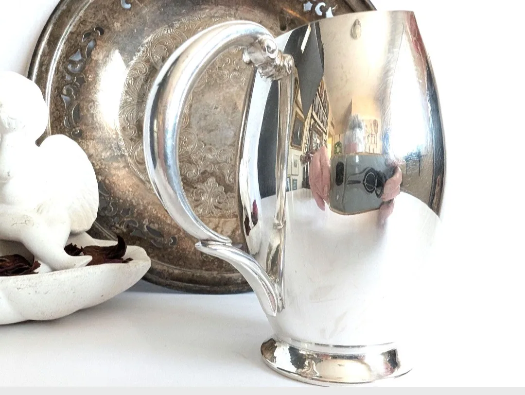 Wm Rogers Silver Plated Coffee Cream Pitcher ~ Flair image indicator(2)