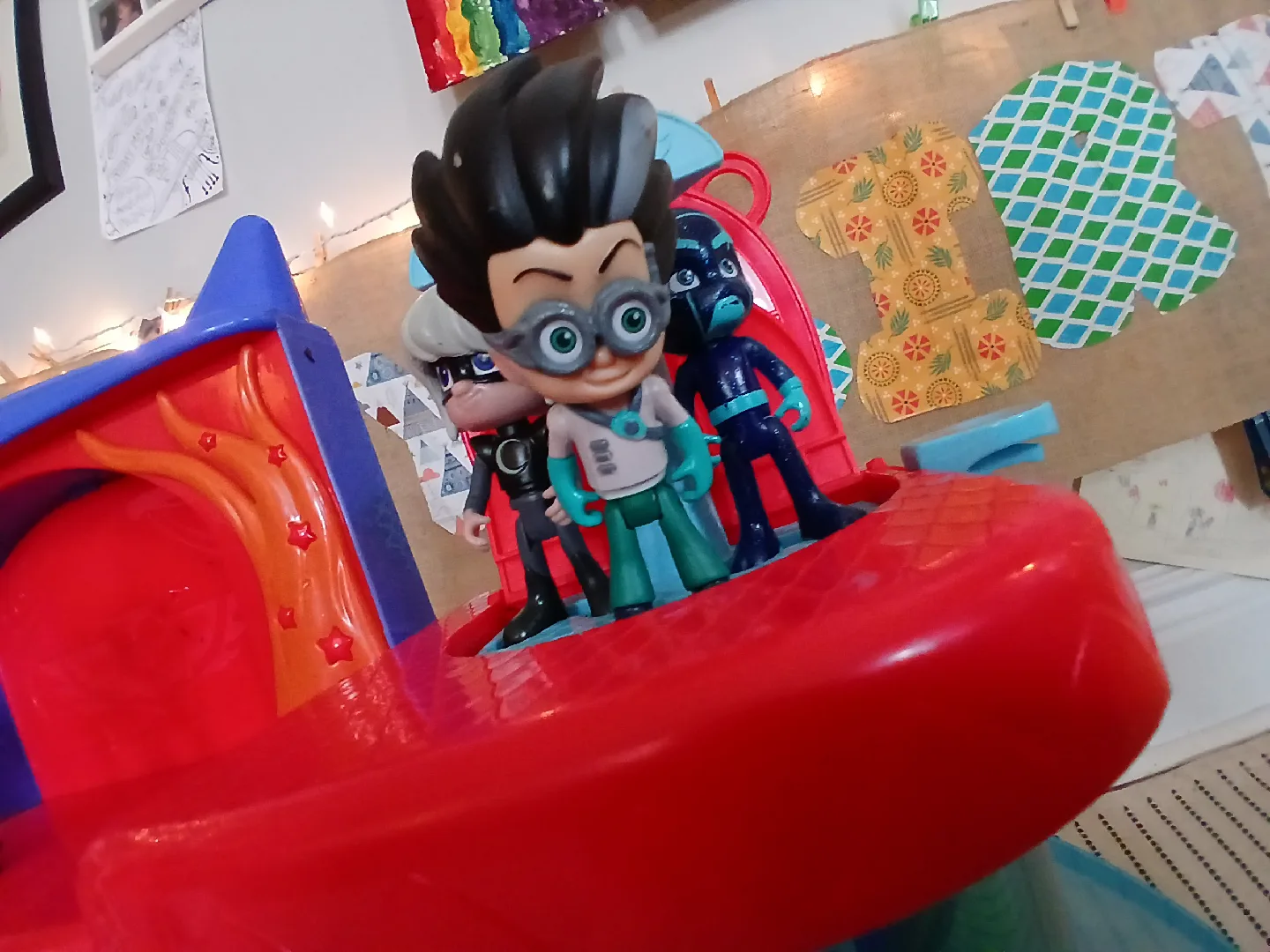 PJ Masks Figures & Playset Bundle image indicator(5)