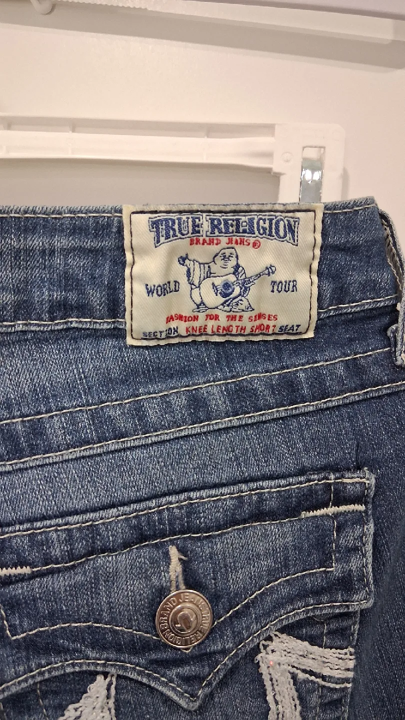 True Religion Denim Shorts - Size 29 image indicator(3)