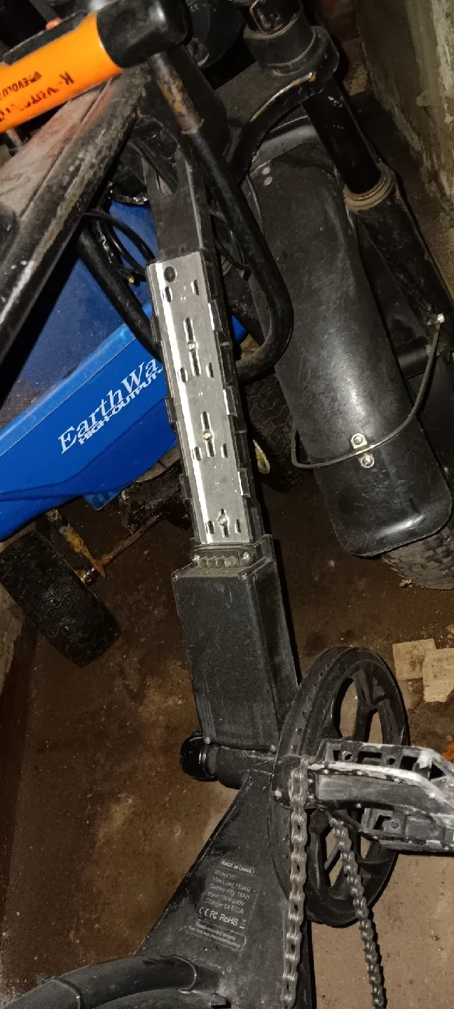 V8 Electric Bike - Black image indicator(6)