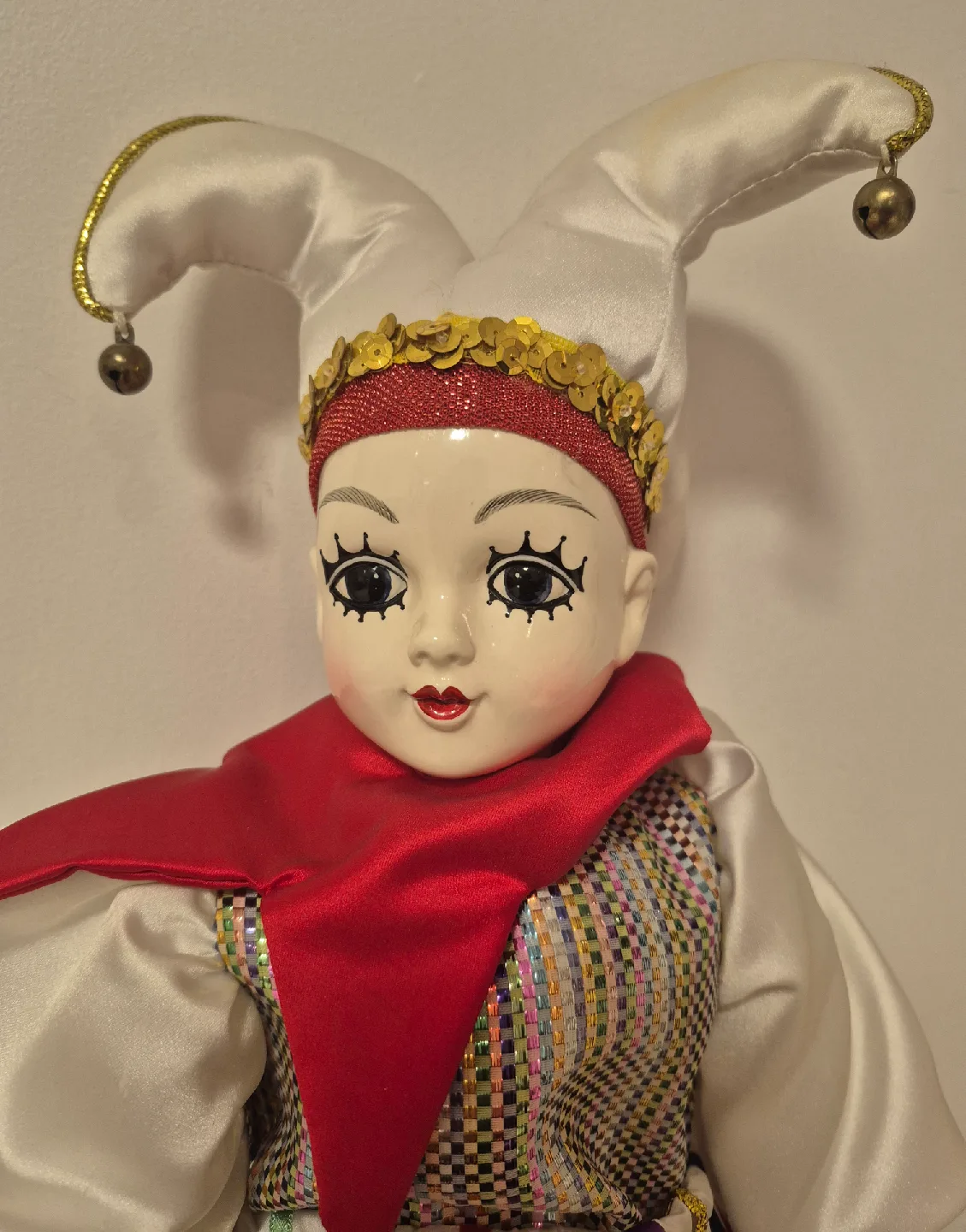 Korea Brinn's 1986 Musical Windup Porcelain Clown Jester Doll image indicator(3)