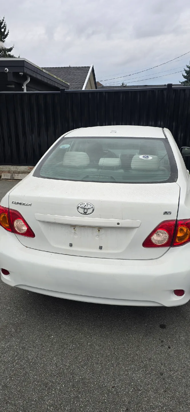 Toyota Corolla Sedan image indicator(2)