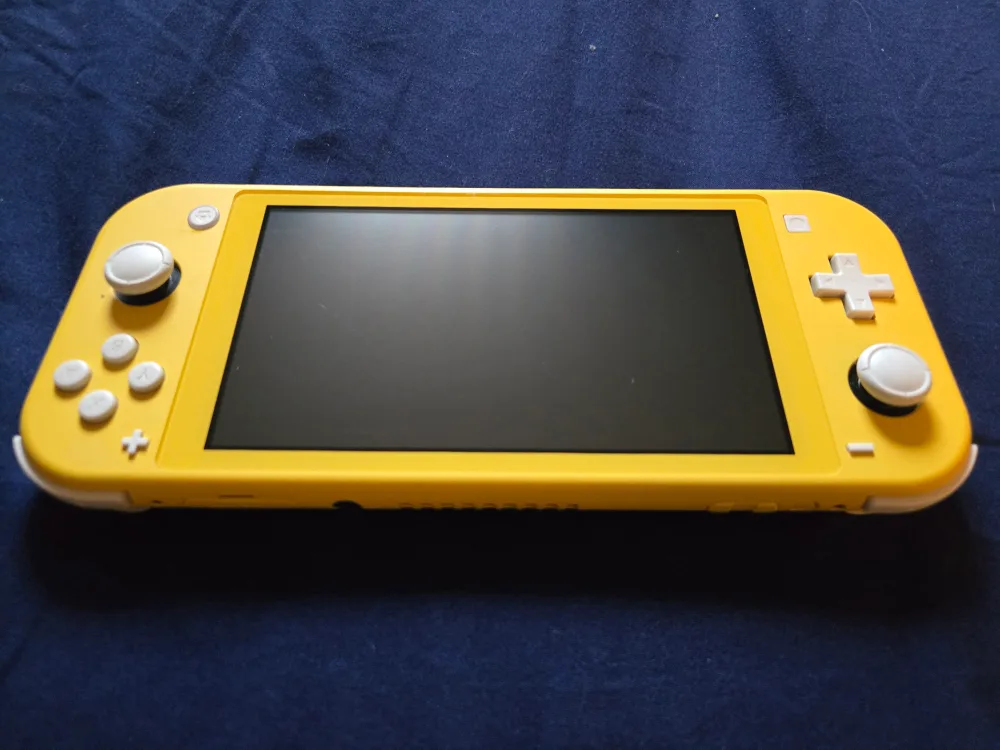 Nintendo Switch Lite thumbnail