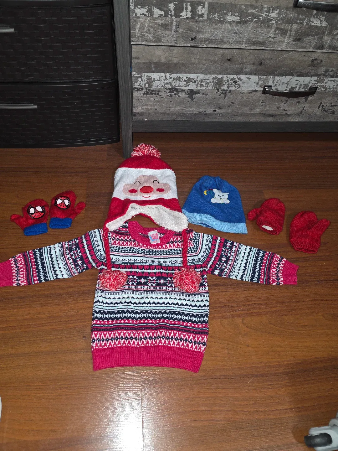 Baby/Toddler Sweater, Hats & Mittens Set thumbnail