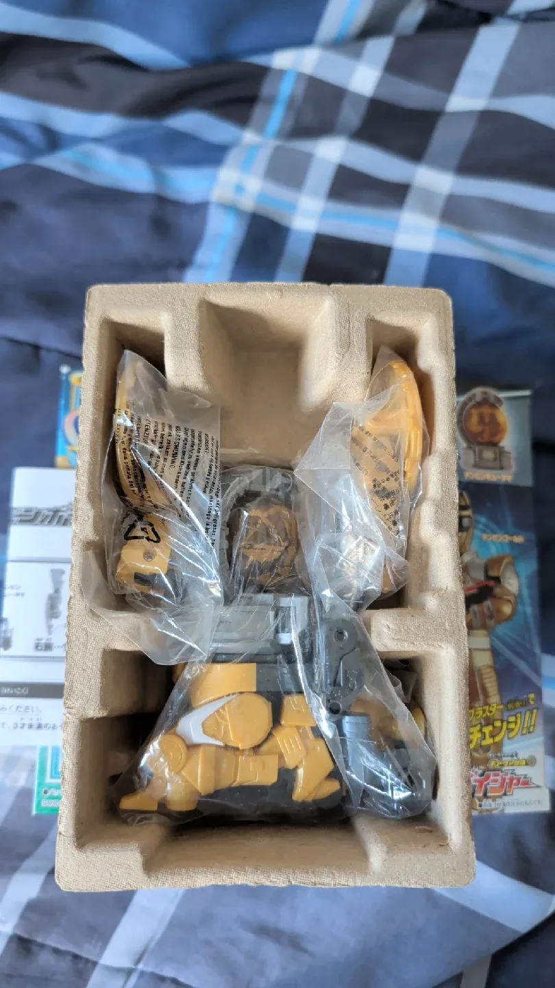 DX KyurenOh Robo Toy image indicator(2)