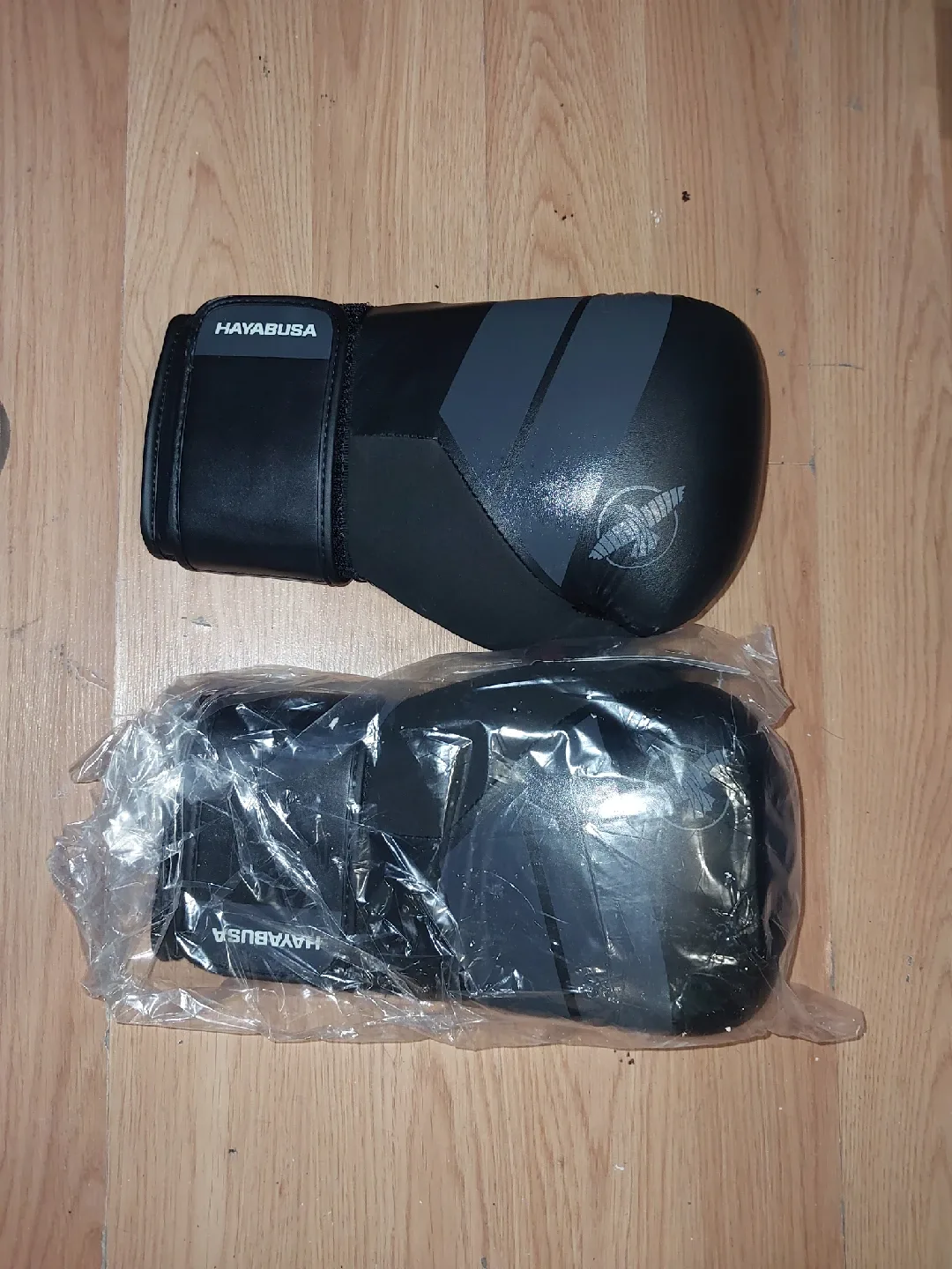 New Hayabusa S4 Boxing Gloves - Black image indicator(6)