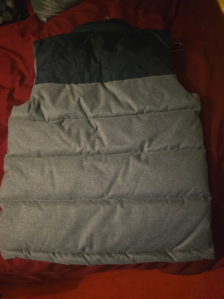 GapKids Puffer Vest - XL image indicator(2)