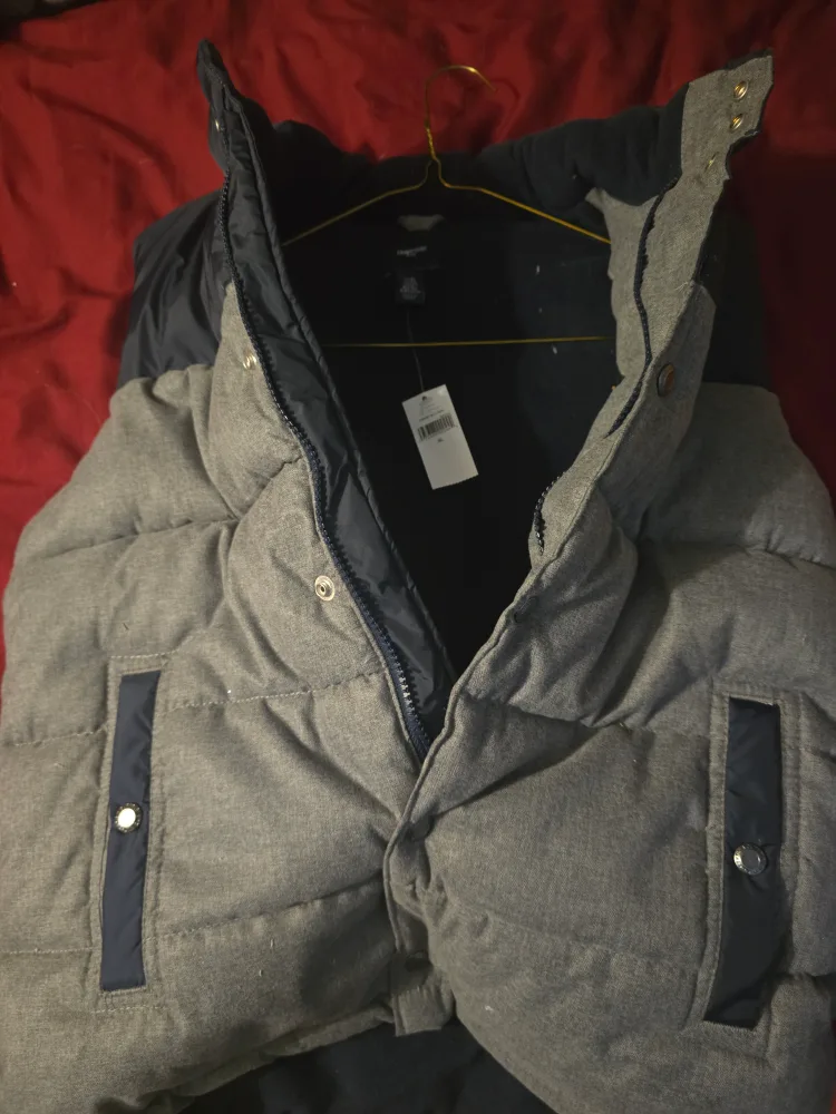 GapKids Puffer Vest - XL image indicator(3)