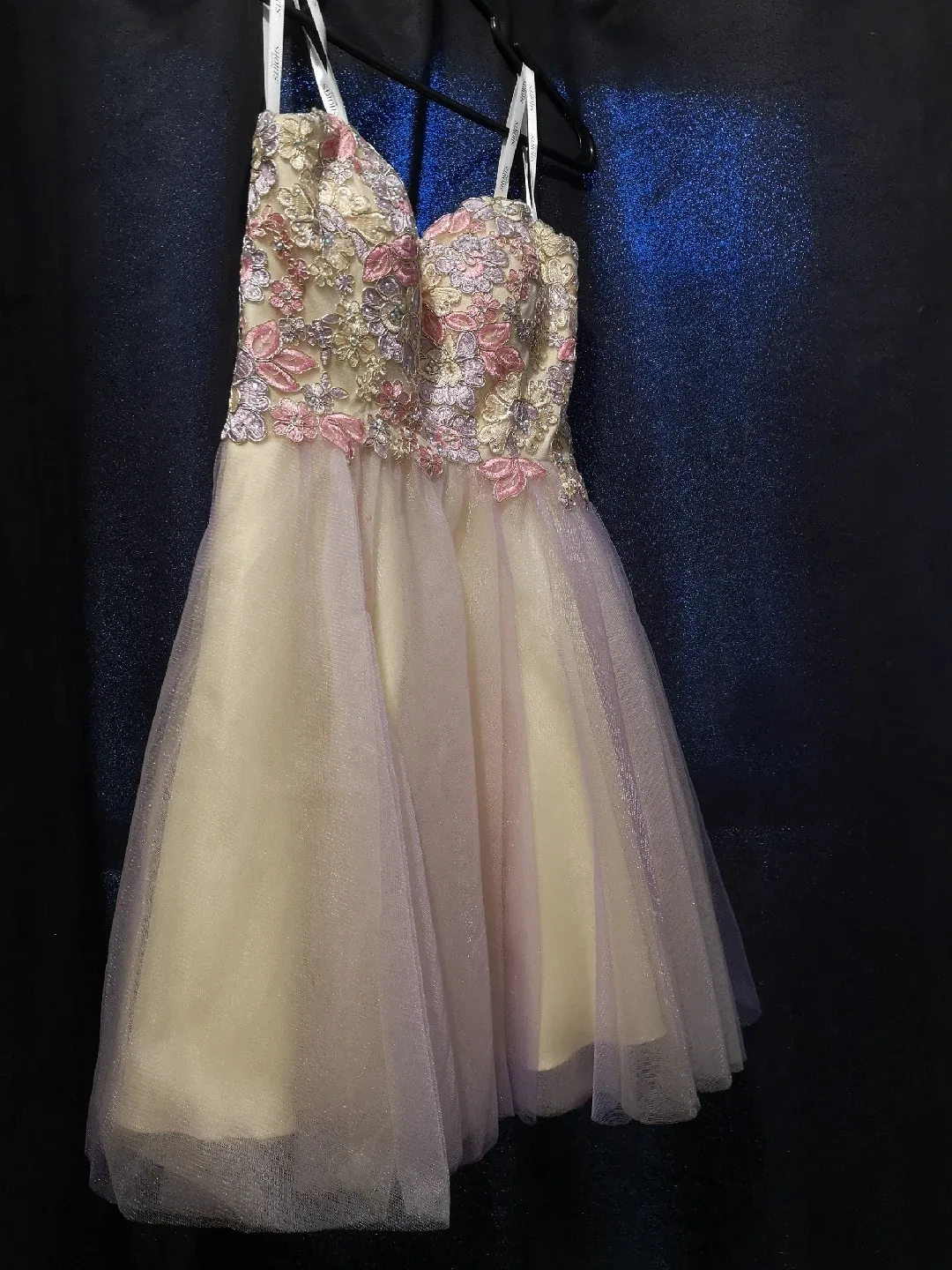 Assorted Dresses - Variety of Styles & Colours image indicator(7)