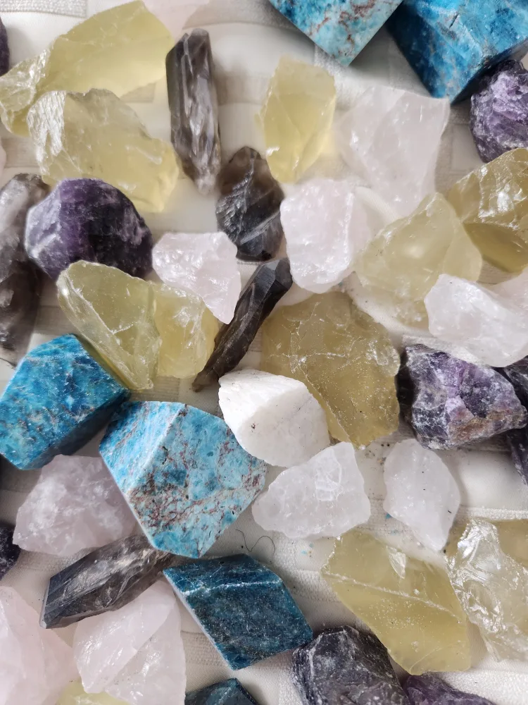 Assorted Crystals and Gemstones image indicator(4)