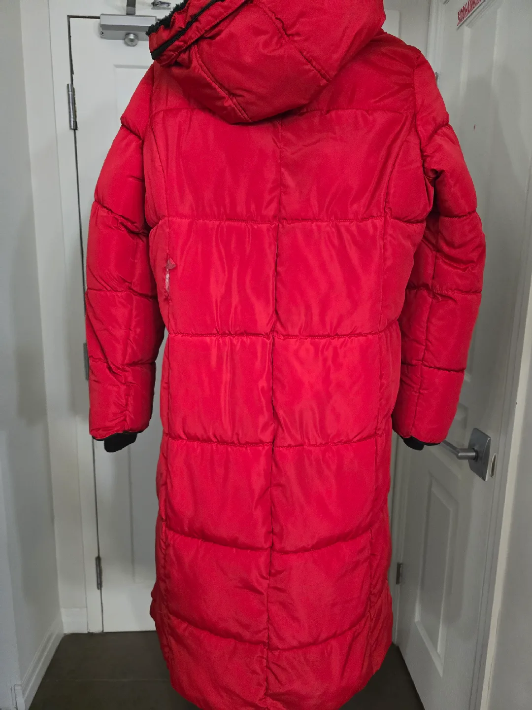 Red Puffer Coat image indicator(5)
