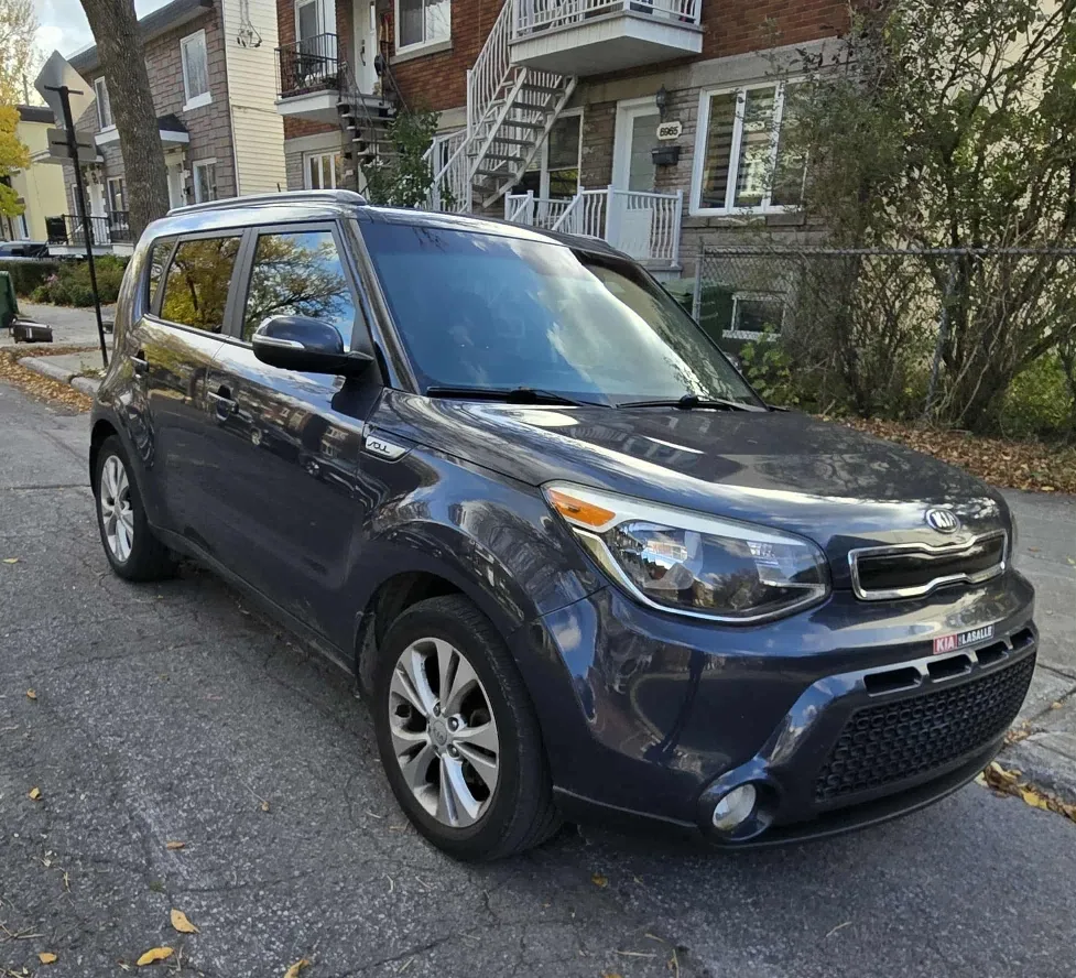 Kia Soul - Compact Car image indicator(2)