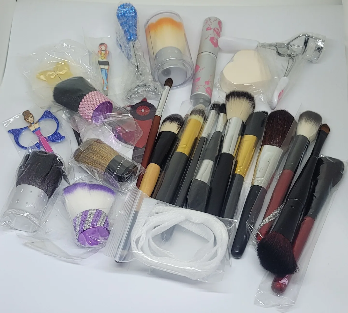 New Makeup Brushes & Tools For Gifts & Christmas image indicator(3)