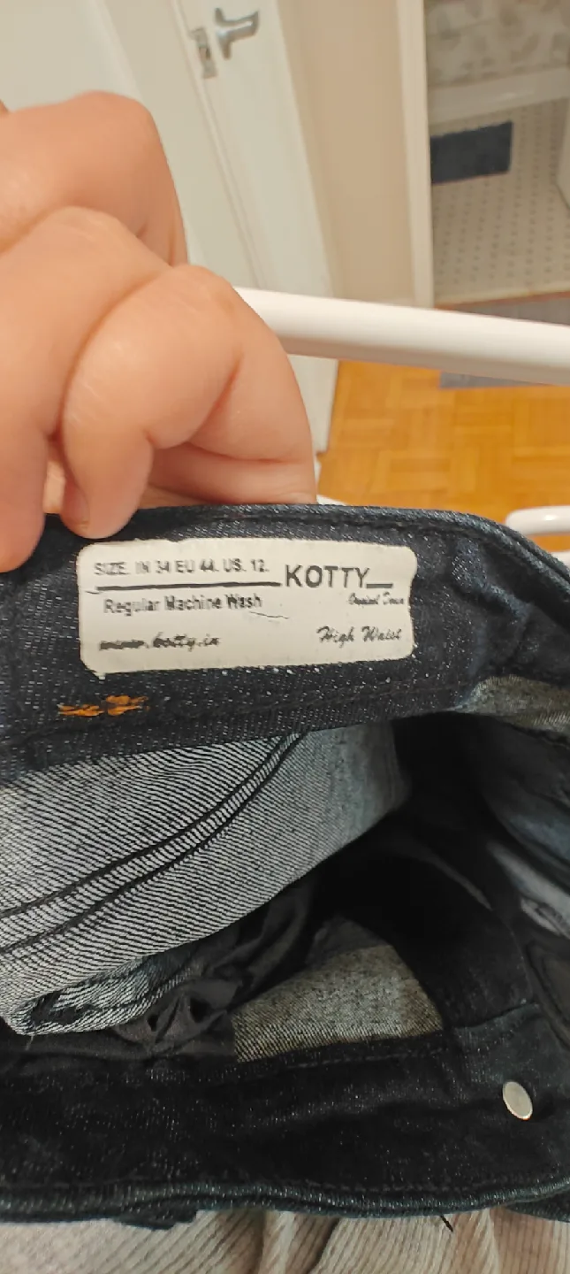 Kotty Original Denim Jeans - Size 12 image indicator(4)