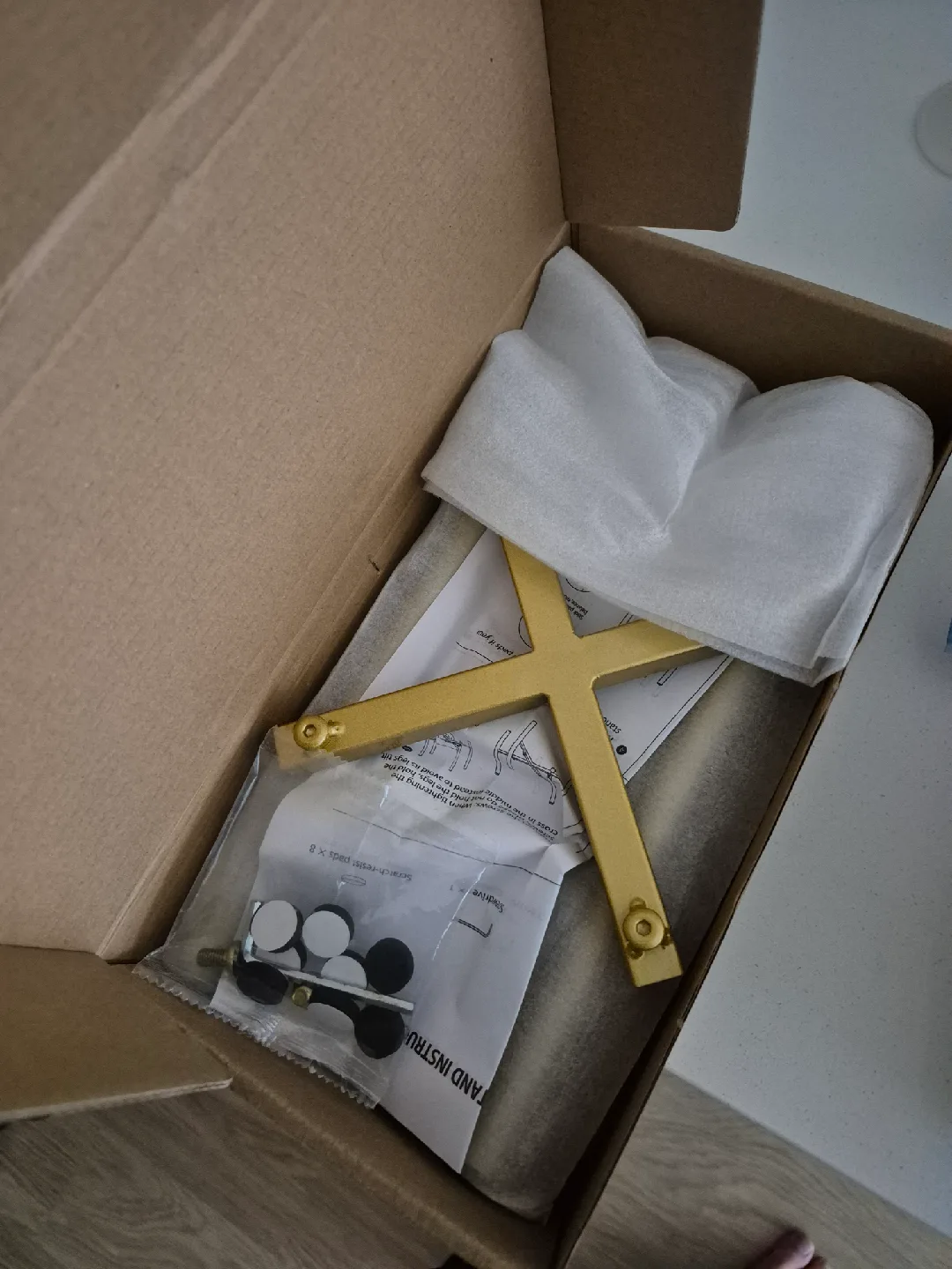 New HOMEXIN Metal Plant Stand - Adjustable Gold Finish image indicator(2)