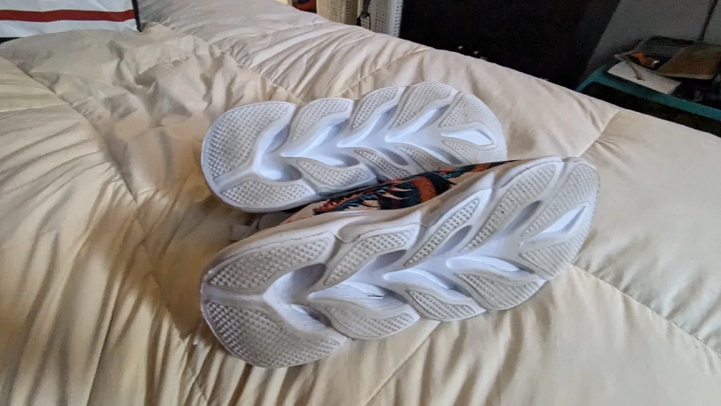 Dragon Design Sneakers ♥️ image indicator(3)