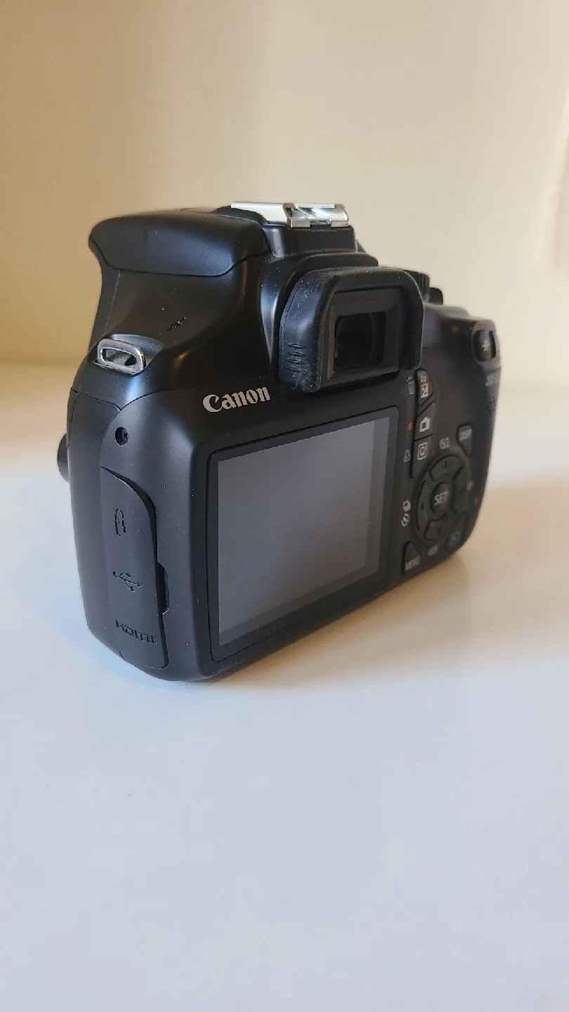 Canon EOS Rebel T3 DSLR Camera Body (Not Tested, No Battery) image indicator(2)