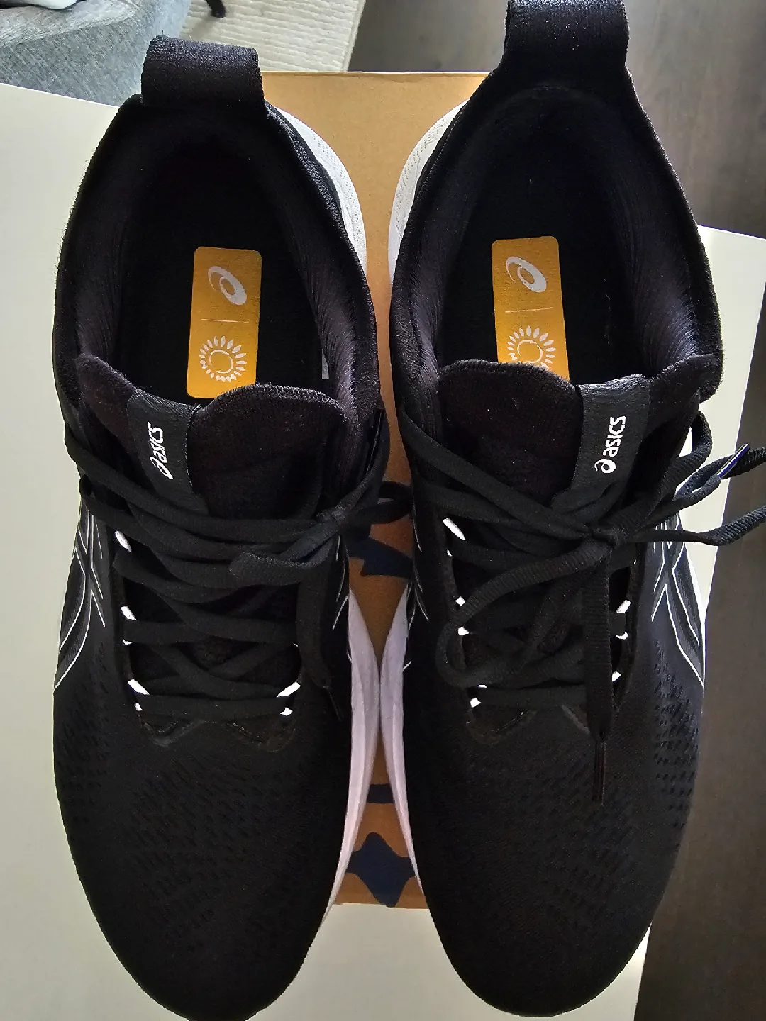 Moving Sale - Men's Asics Gel-Nimbus 25 Black US 11.5 image indicator(3)
