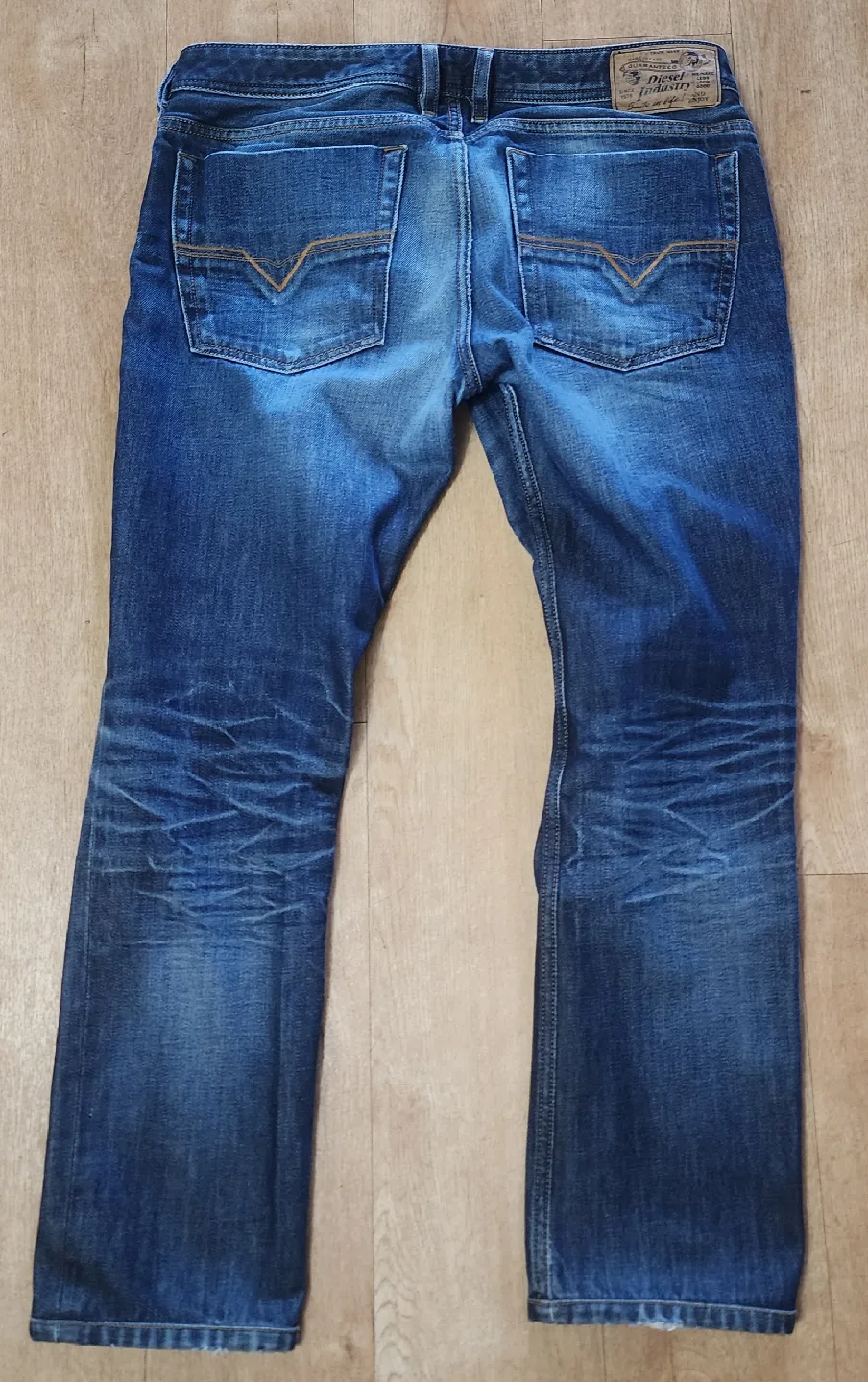 Diesel Zatiny Boot Cut Jeans W:33 L:30(Pickup only) $55 firm image indicator(2)