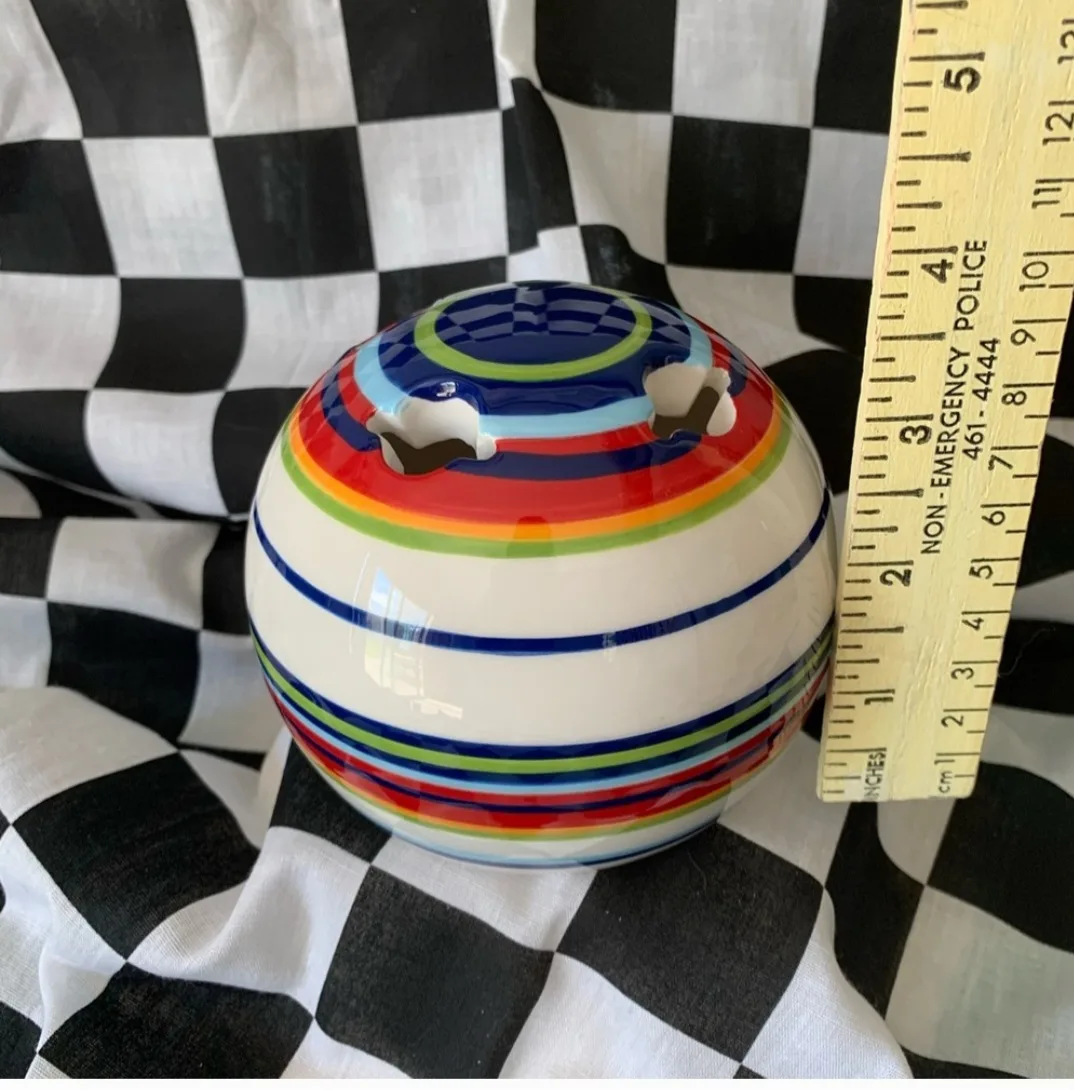 🧡 Striped Ceramic Sphere Pencil Holder image indicator(3)