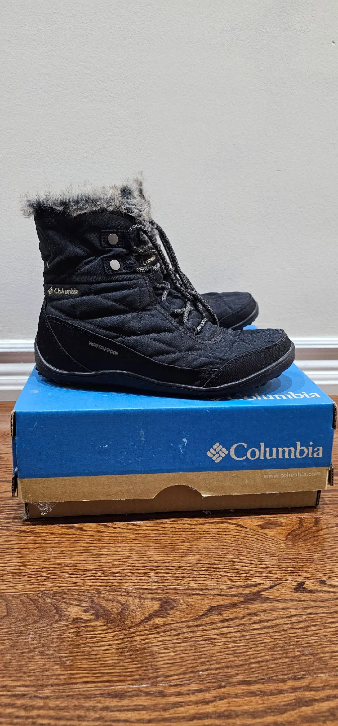 Columbia Women's Size 8 Winter Boots - Black image indicator(2)