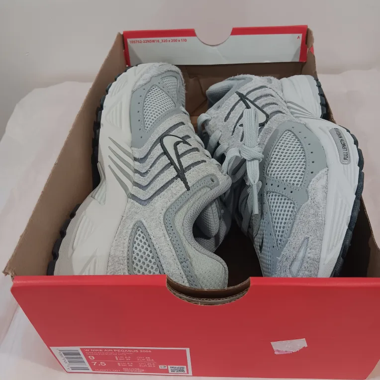 Nike Air Pegasus 2005 W Gray Size 9 image indicator(7)