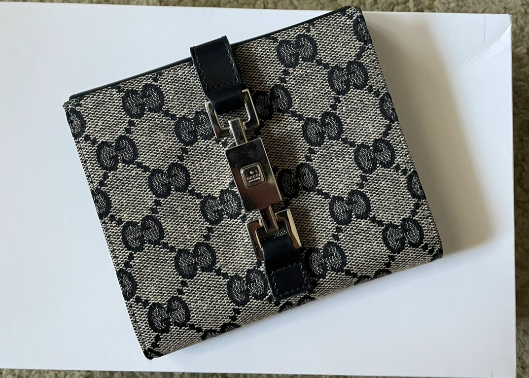 Authentic Gucci Jackie Wallet