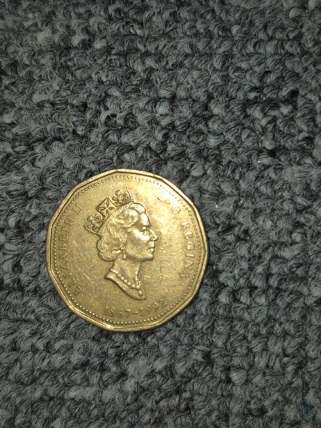 Canadian One Dollar Coin 1867-1992 image indicator(2)