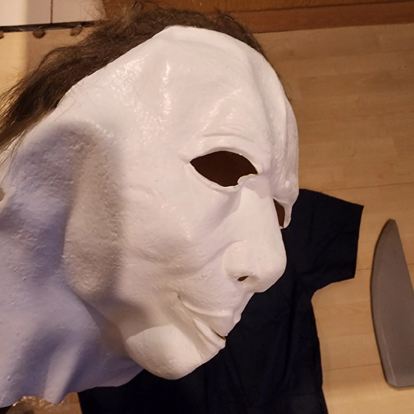 Michael Myers Halloween costume image indicator(2)