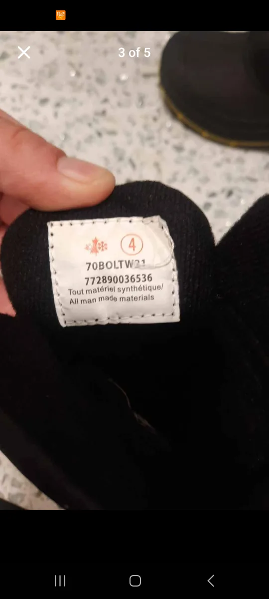 Size 4 Winter Boots - Waterproof & Warm! image indicator(3)