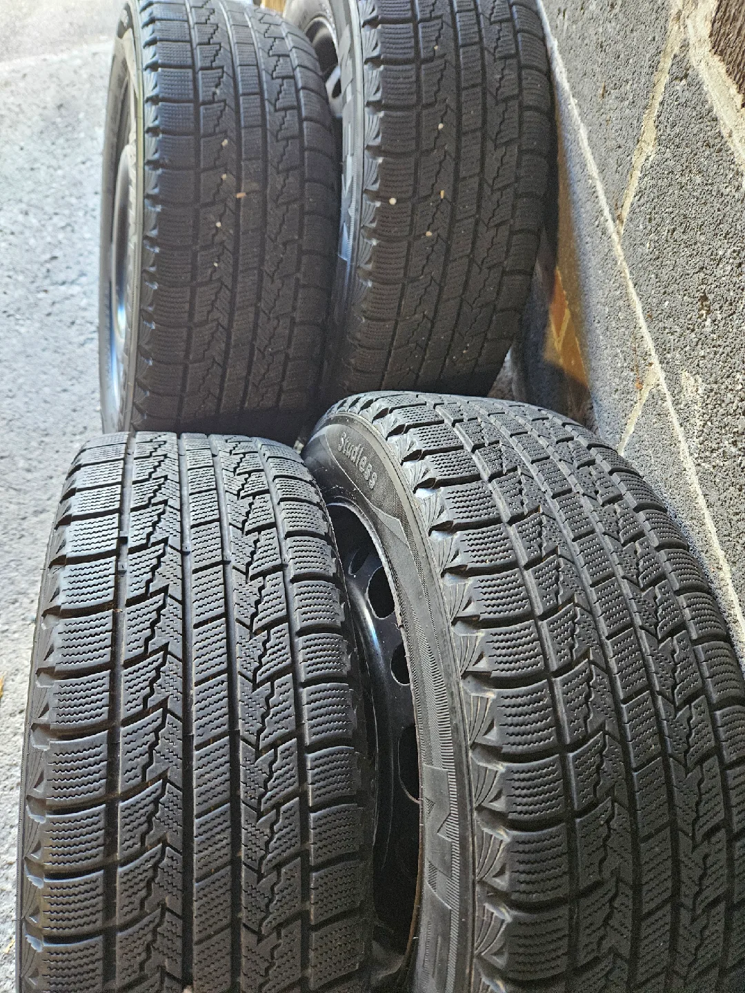 Honda civic, accord winter tires and rims. 215/60/16, 5 x 114.3 image indicator(9)