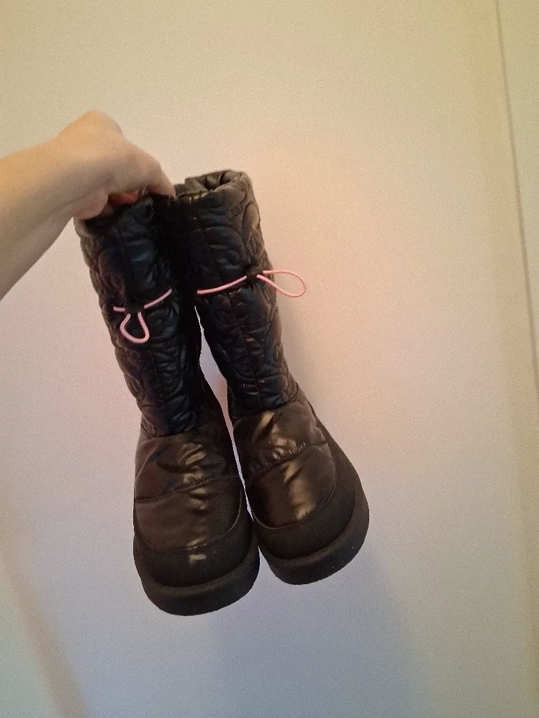 Kuromi Black Winter Boots image indicator(2)