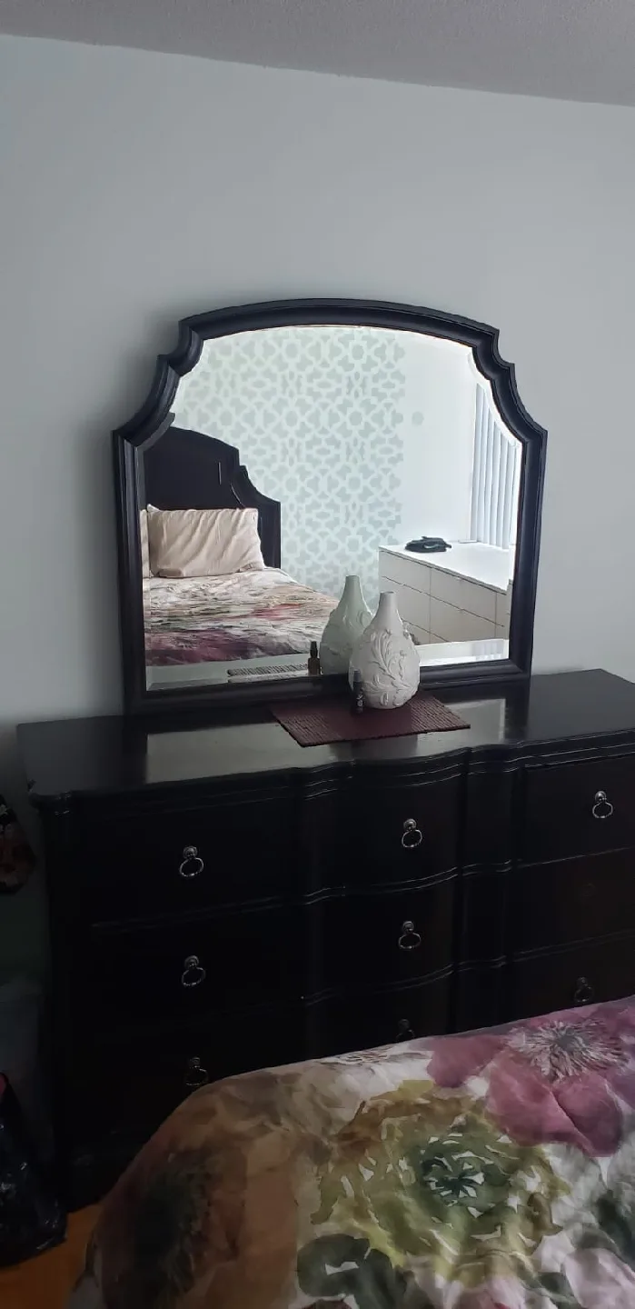 Bedroom Set - Dresser, Mirror, Nightstand, Bed Frame