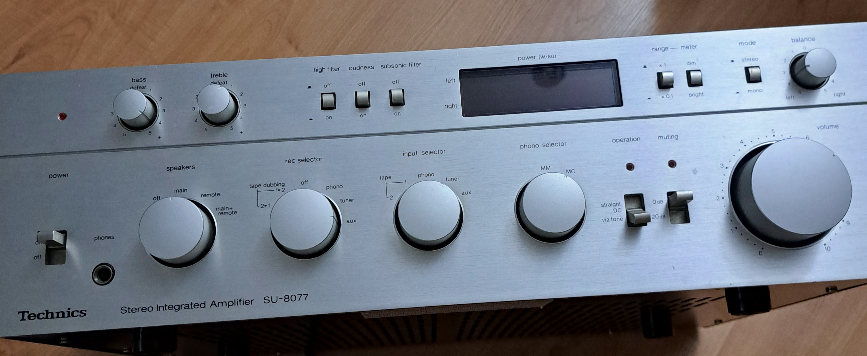 Vintage Technics SU-8077 Stereo Integrated Amplifier - photo 3