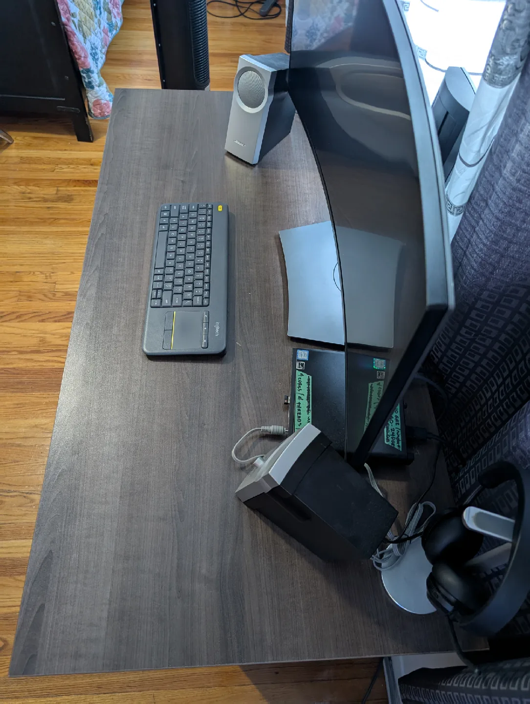 Heavy Duty Adjustable Height Standing Desk, Brown, 48"x24" image indicator(10)