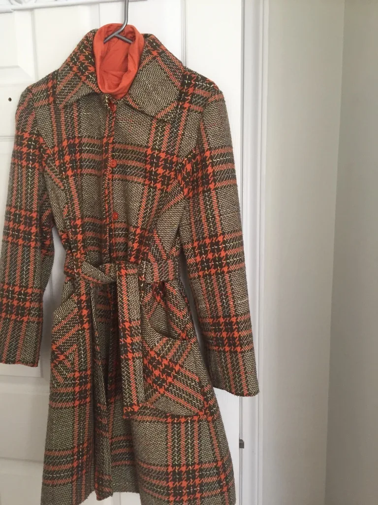 Ladies Fall/Winter Coat image indicator(3)