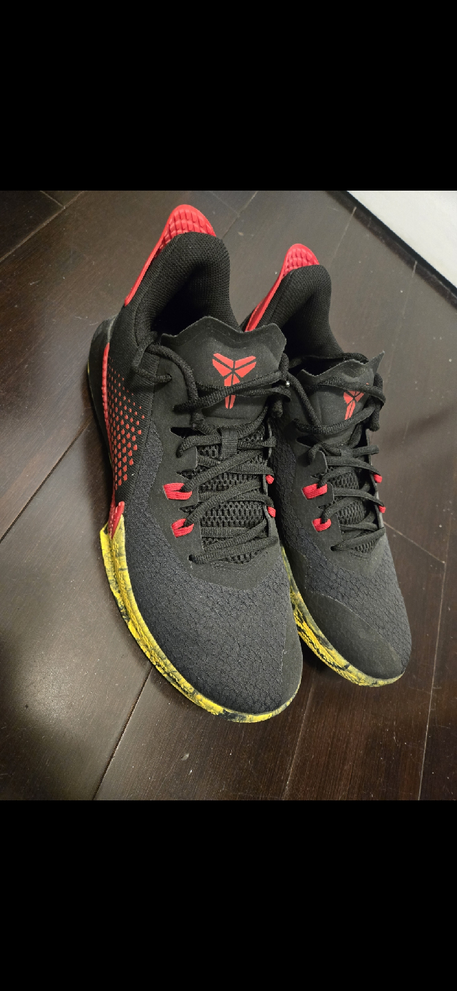 Kobe Mamba Fury Basketball Shoes size 10 - Black/Red/Yellow
