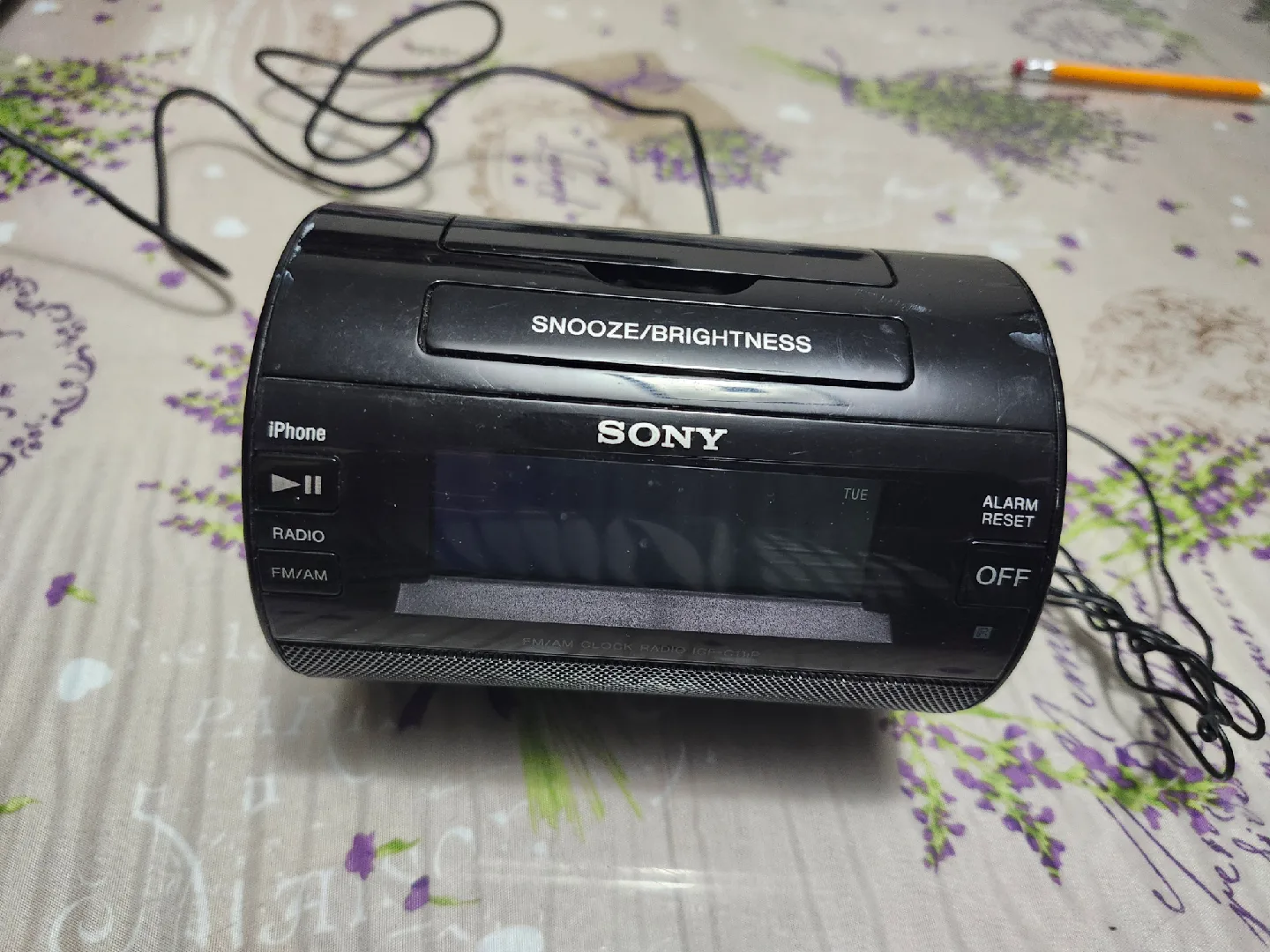 Sony ICF-C1iP FM/AM Clock Radio - Black image indicator(5)