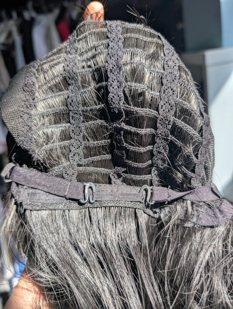 Black curly wig -  heat resistant ! image indicator(4)