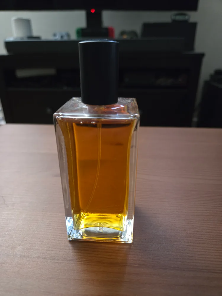 Lush 1000 Kisses Deep Perfume 100 ml image indicator(2)