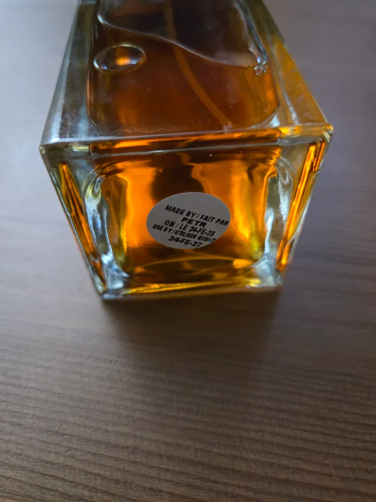 Lush 1000 Kisses Deep Perfume 100 ml image indicator(4)