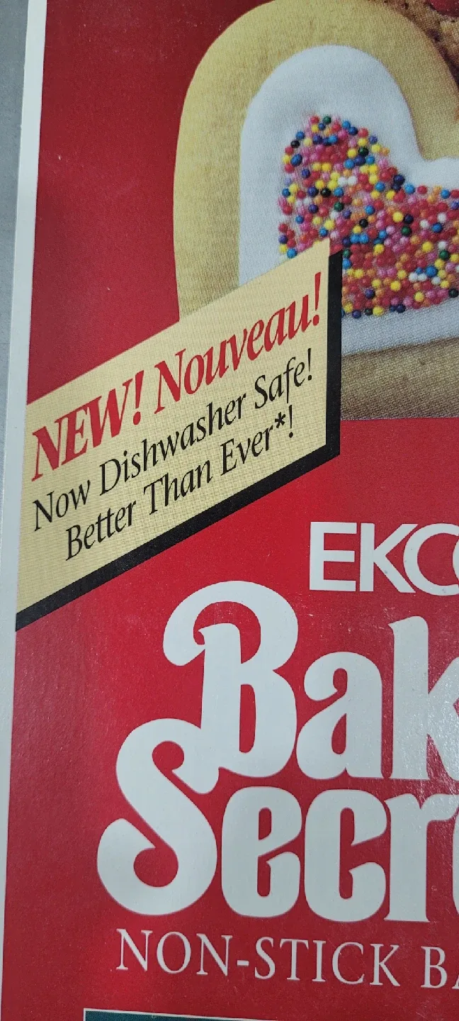 Baker's Secret Non-Stick Medium Cookie Pan image indicator(5)