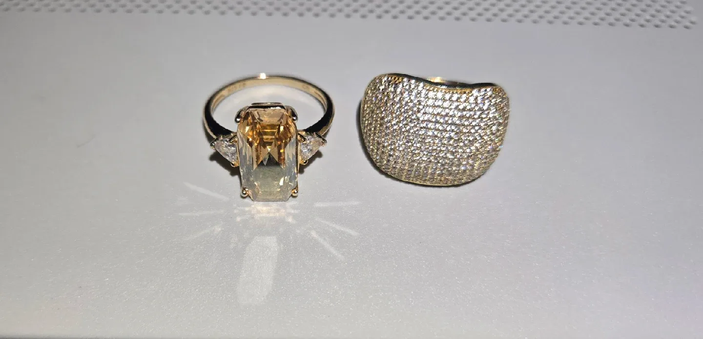 Two Gold Rings image indicator(3)