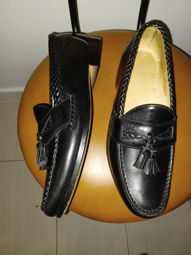 Allen Edmonds Black Leather Tassel Loafers - photo 4